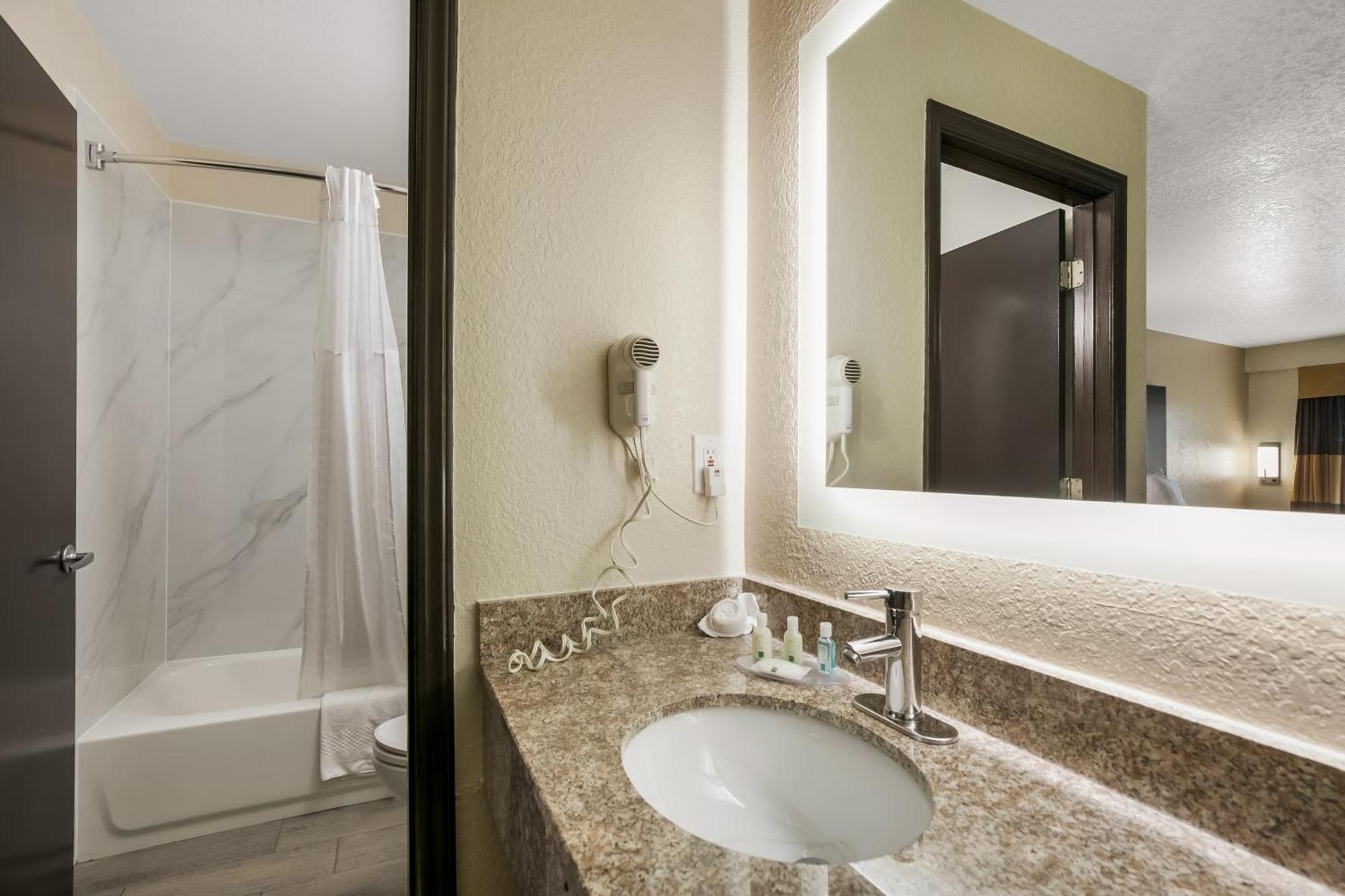 Quality Inn Commerce At I-85 מראה חיצוני תמונה